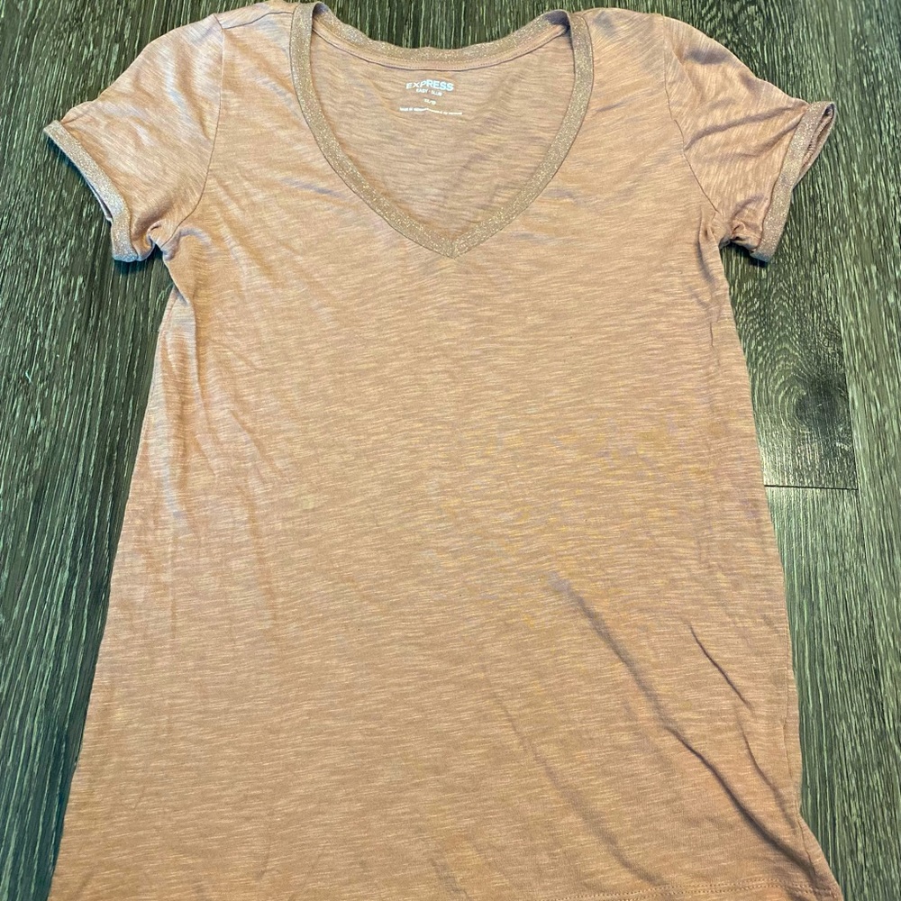 Blush, XS Express, v neck tee